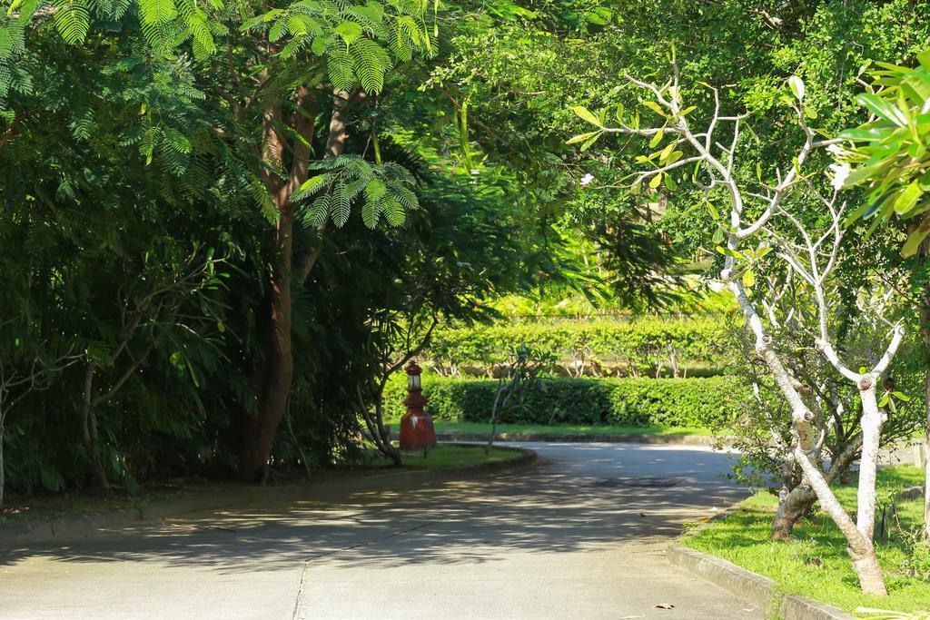 Nai Harn Baan-Bua Villas Kültér fotó